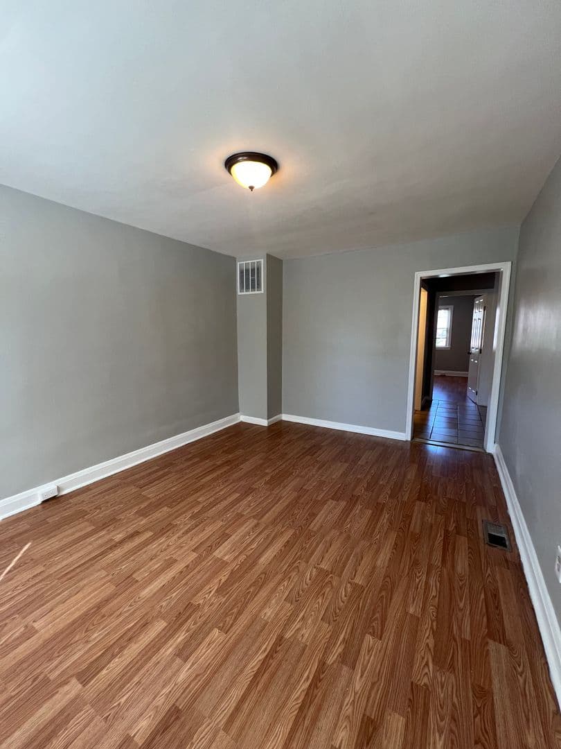 Baltimore Apartment: 1616 Plum Street