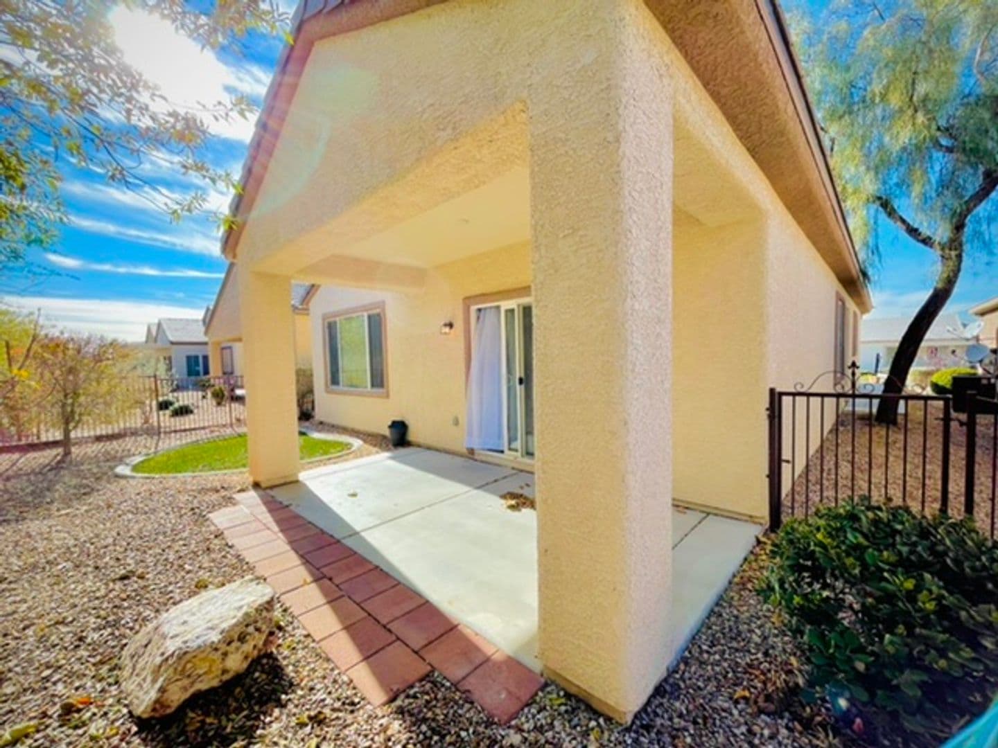 Henderson House: 2360 Mystic Star St