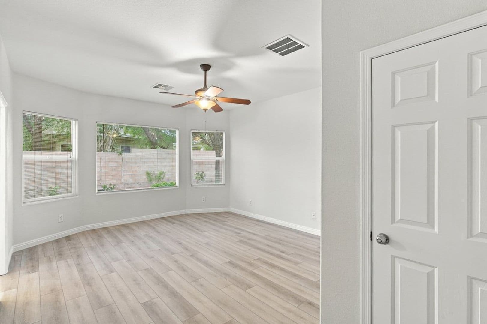 Las Vegas House: 8913 Royal County Down Ct