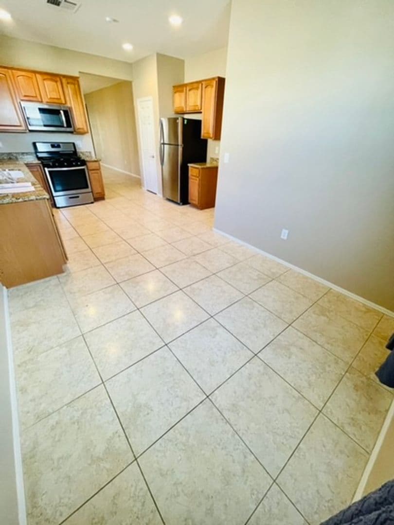 Henderson House: 2360 Mystic Star St