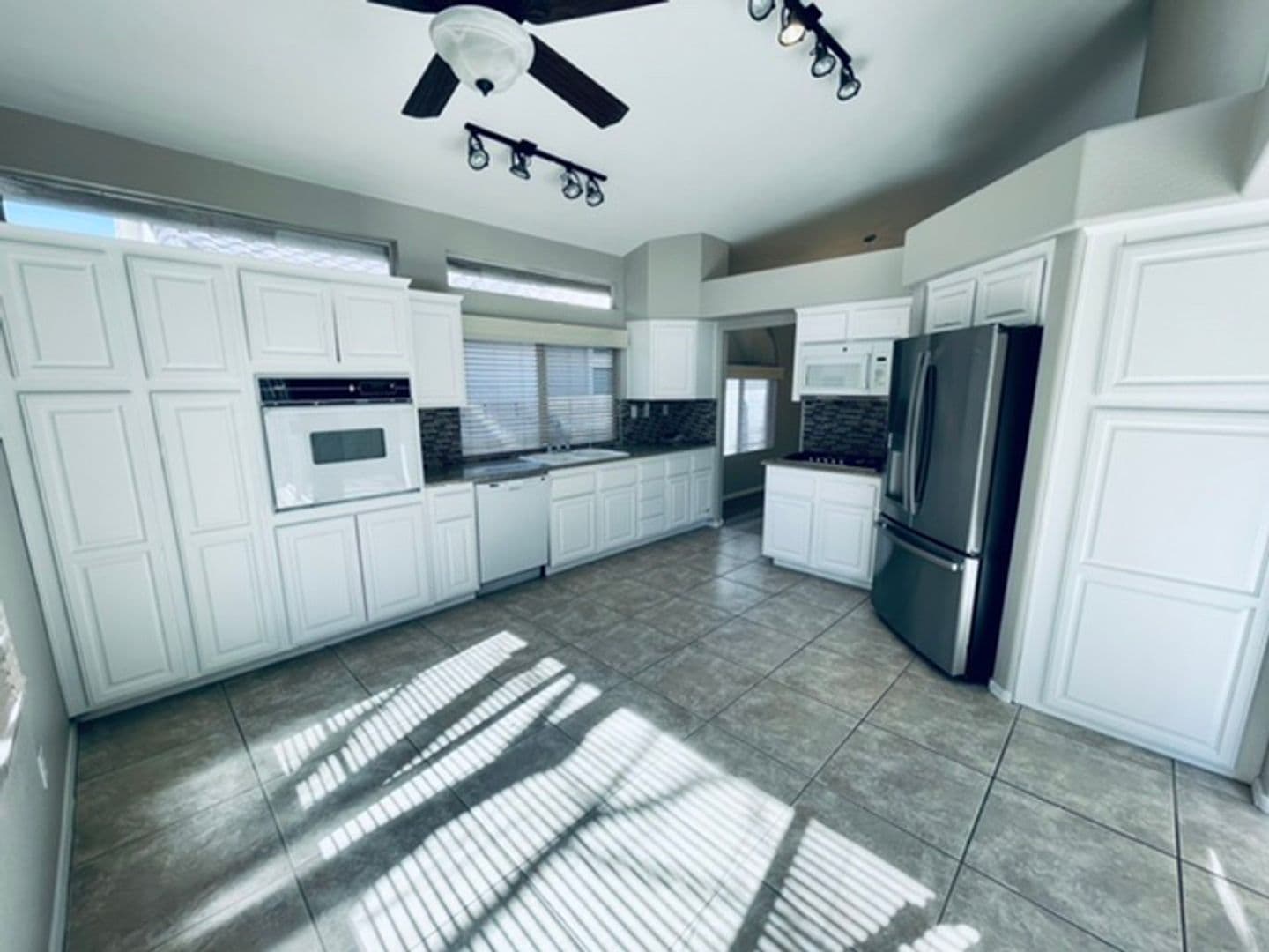 Henderson House: 2125 Eaglepath Circle