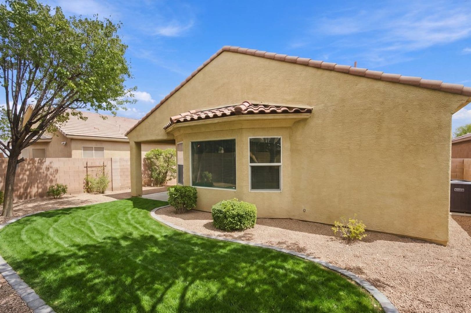 Las Vegas House: 8913 Royal County Down Ct