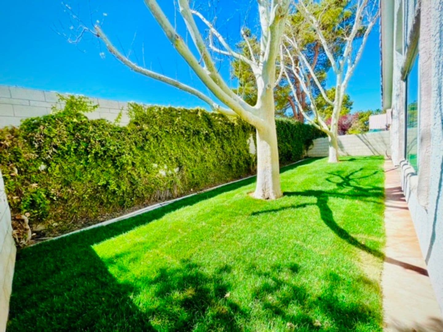 Henderson House: 2125 Eaglepath Circle