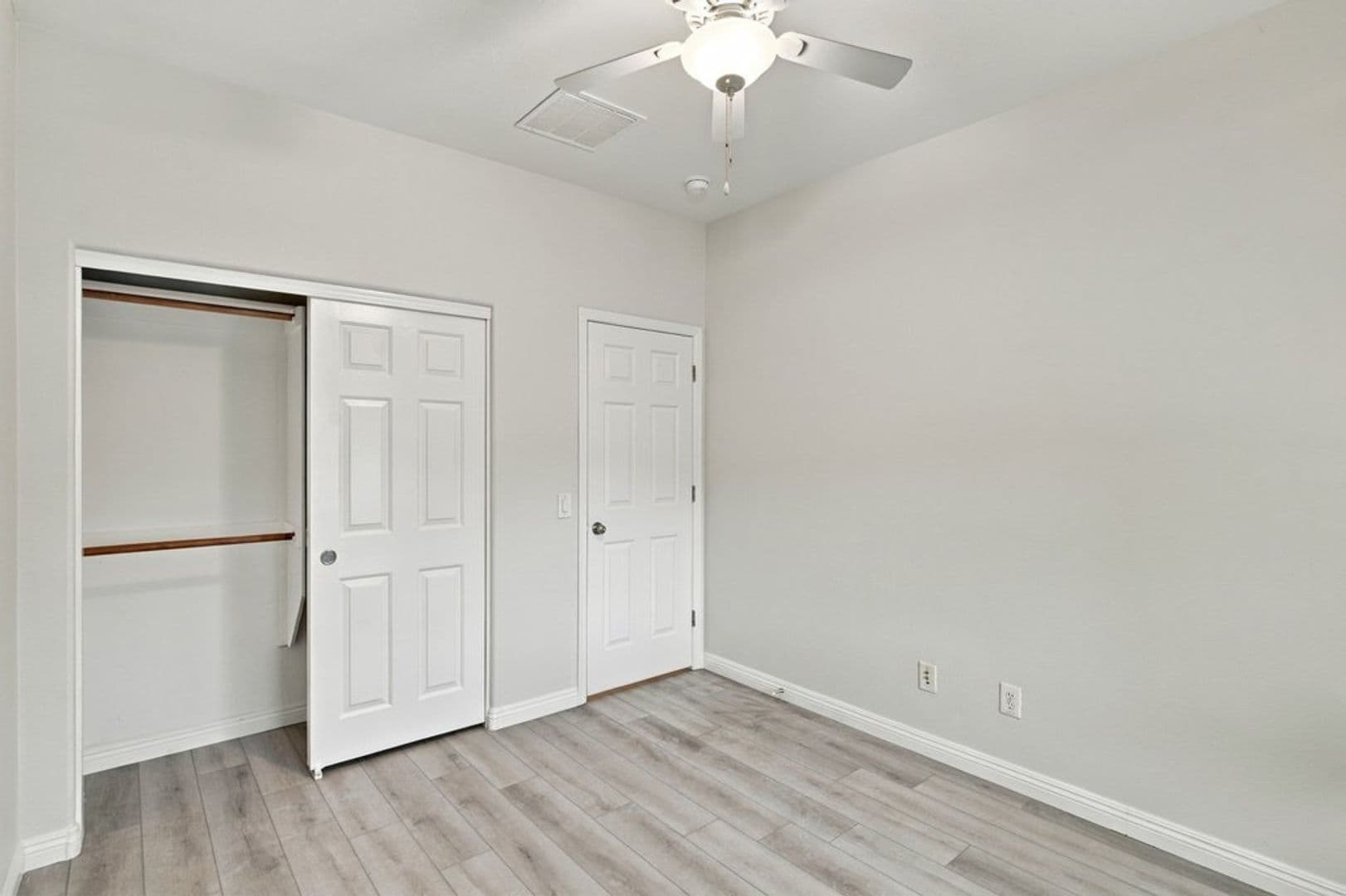 Las Vegas House: 8913 Royal County Down Ct