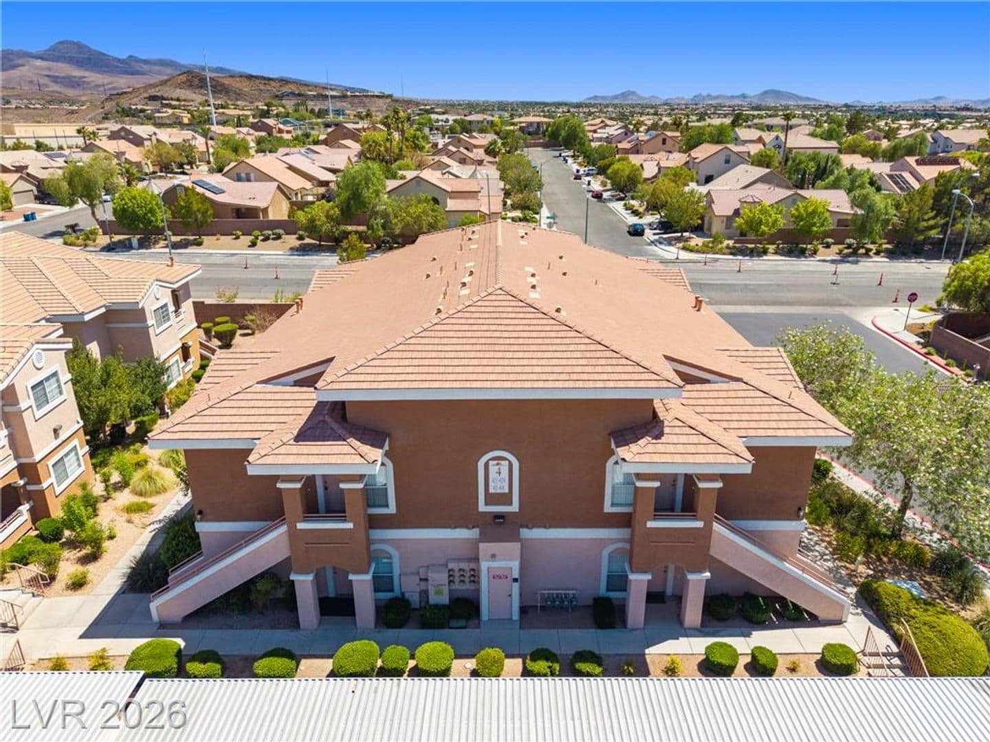 Henderson House: 830 Carnegie St #423