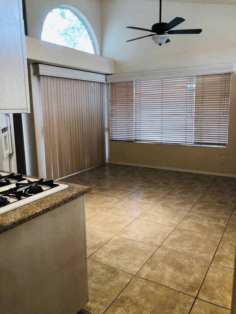 Henderson House: 2125 Eaglepath Circle