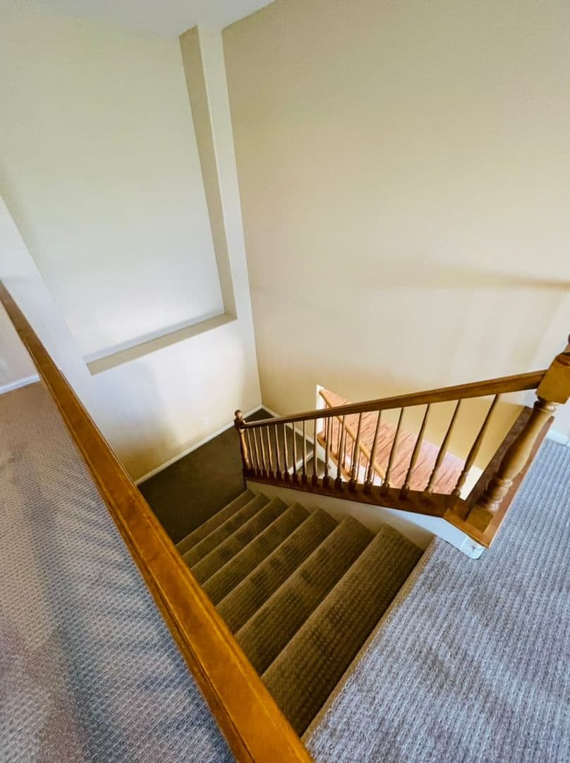 Henderson House: 2722 La Porte Court