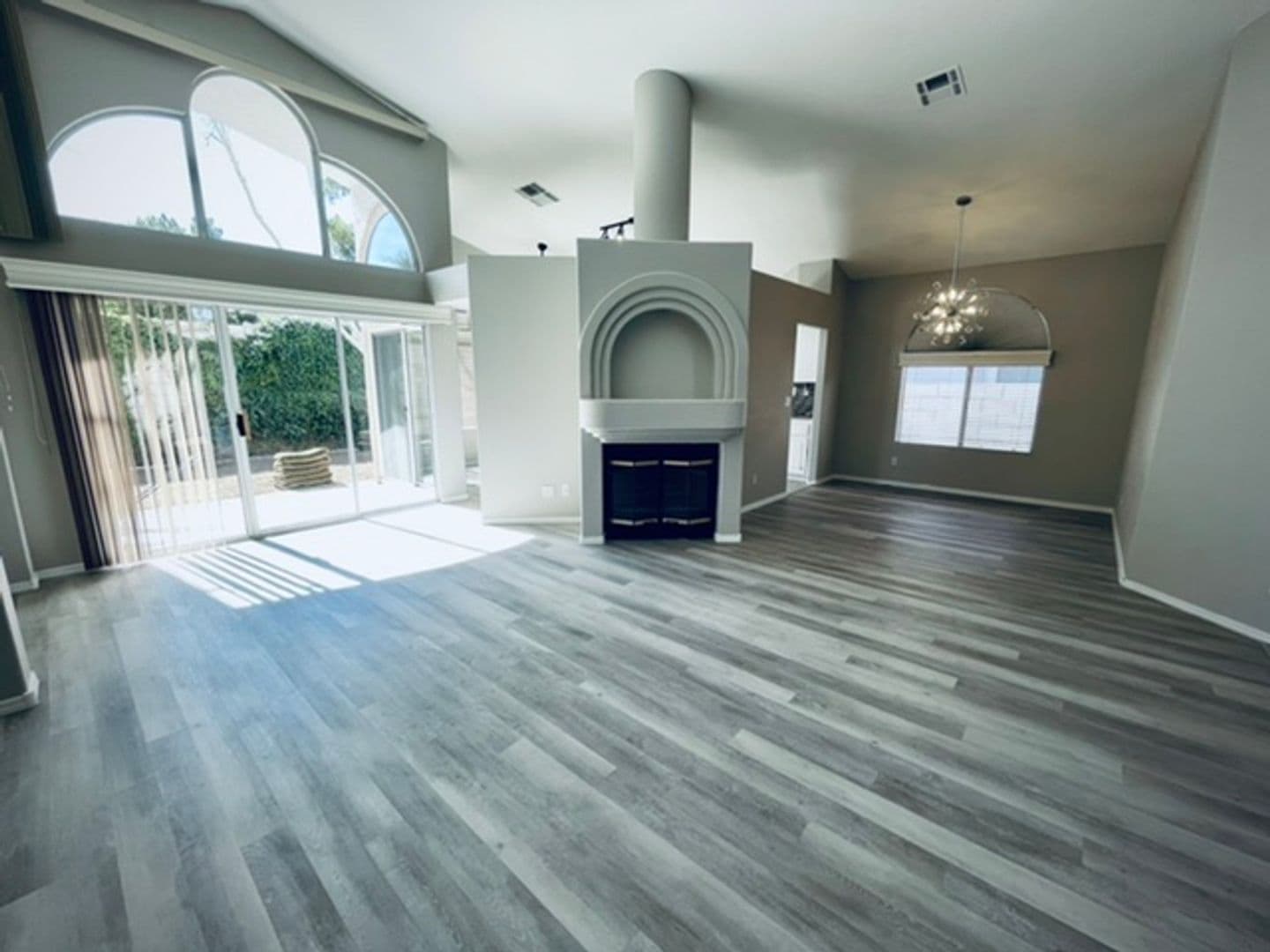 Henderson House: 2125 Eaglepath Circle