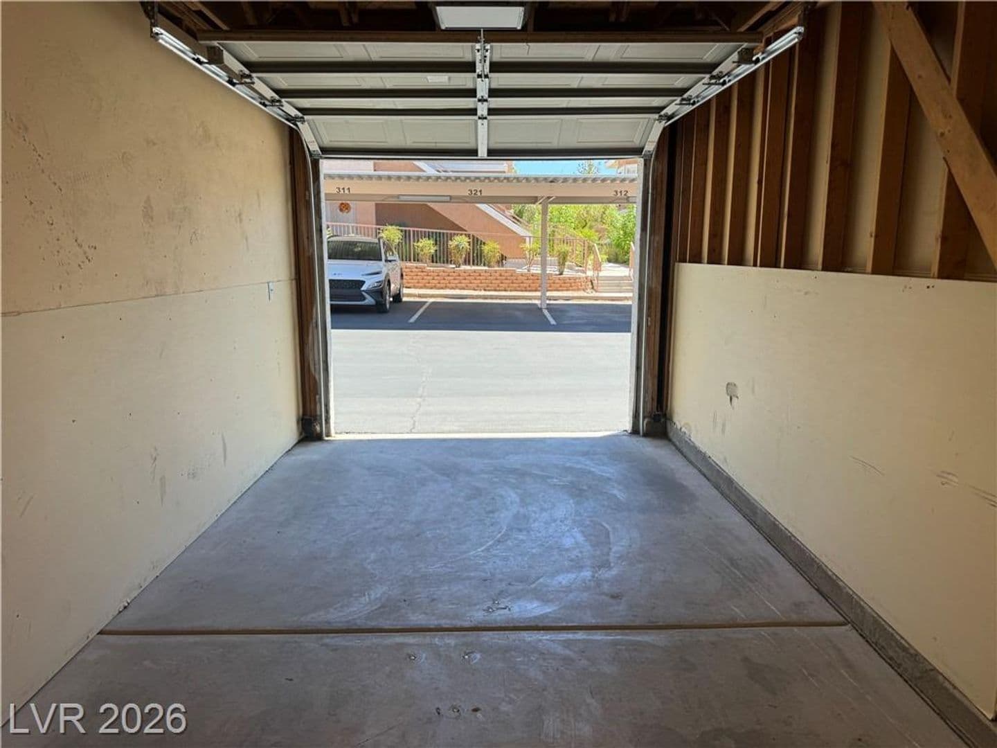 Henderson House: 830 Carnegie St #423