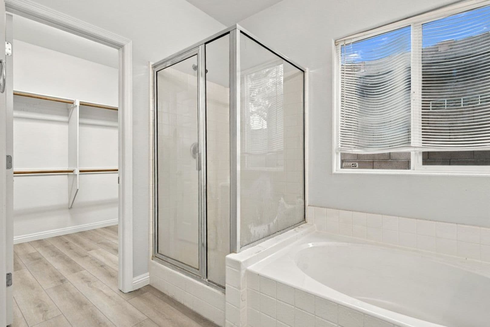 Las Vegas House: 8913 Royal County Down Ct