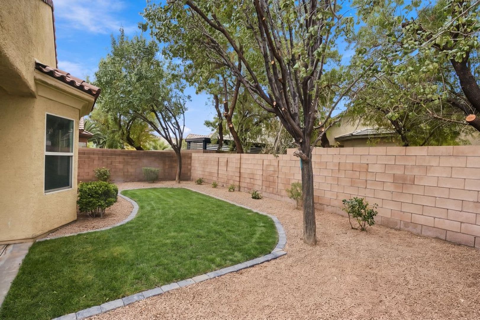 Las Vegas House: 8913 Royal County Down Ct