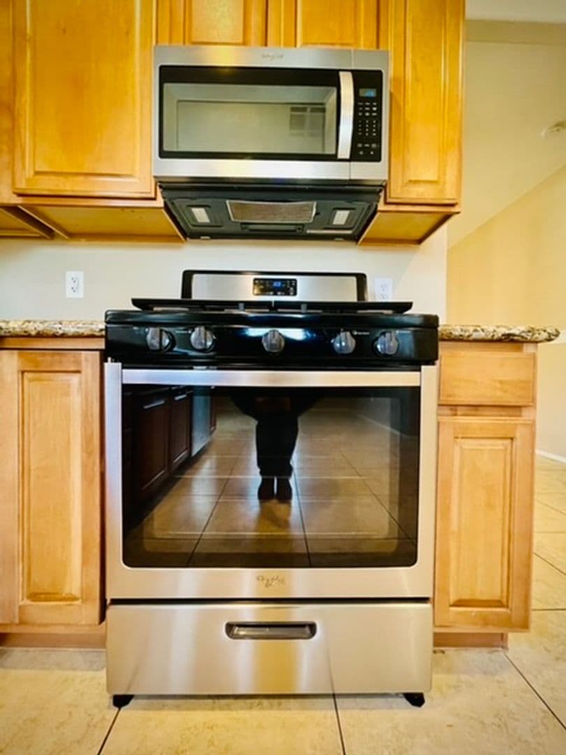 Henderson House: 2360 Mystic Star St