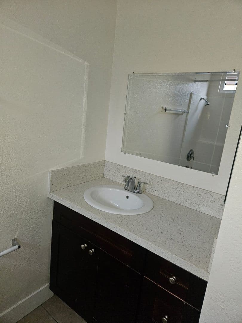 San Diego Condo: 1635 Pentecost Way