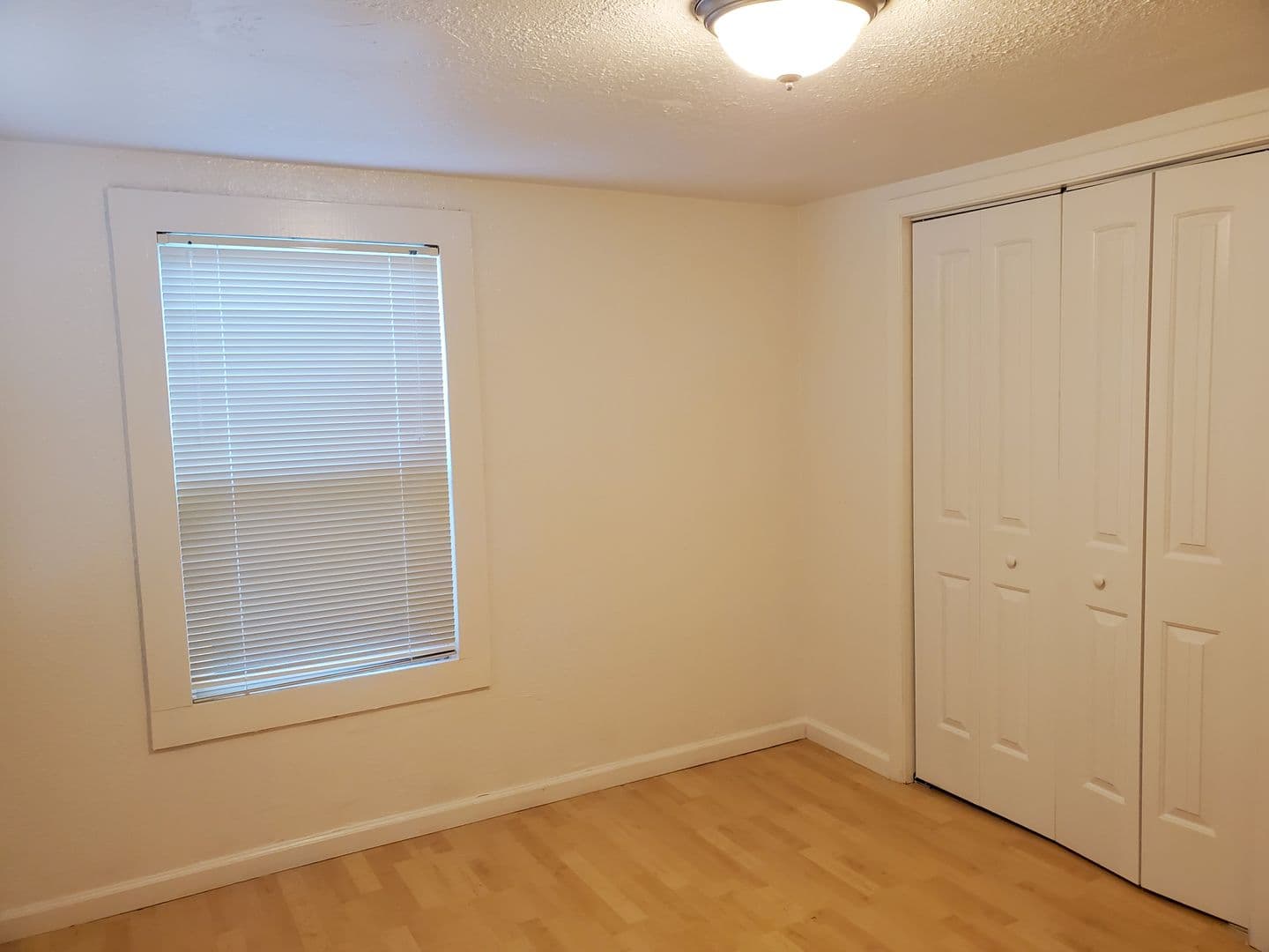 Springfield Apartment: 4184 Camellia