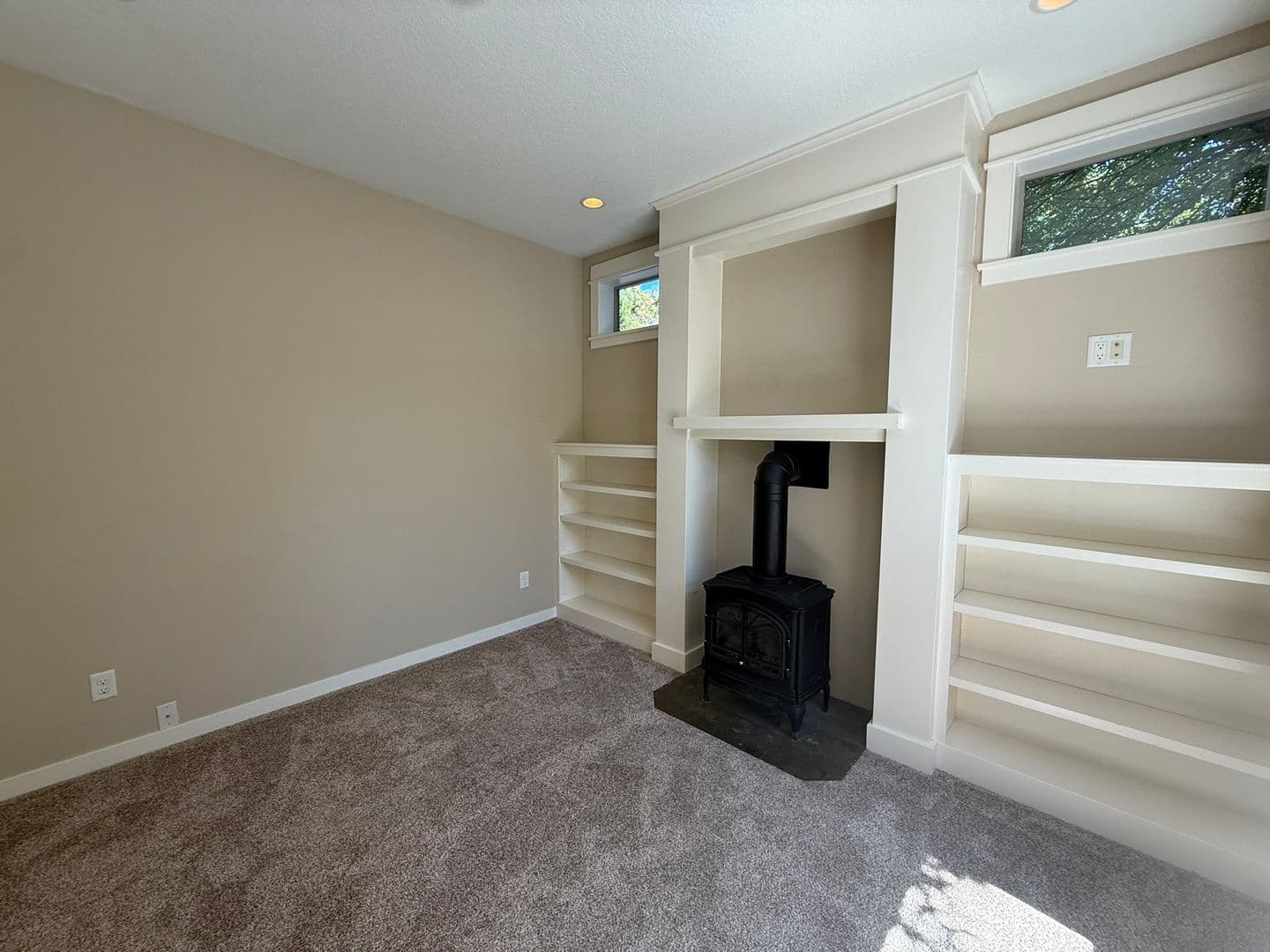 Eugene House: 1145 W 28th Ave