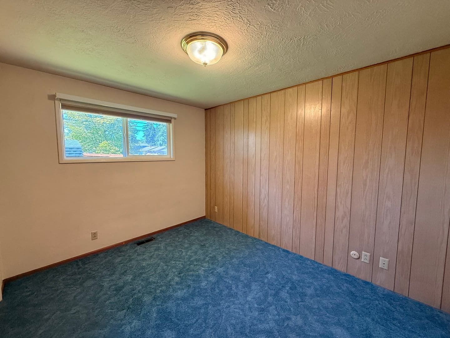 Eugene House: 2148 Grove St