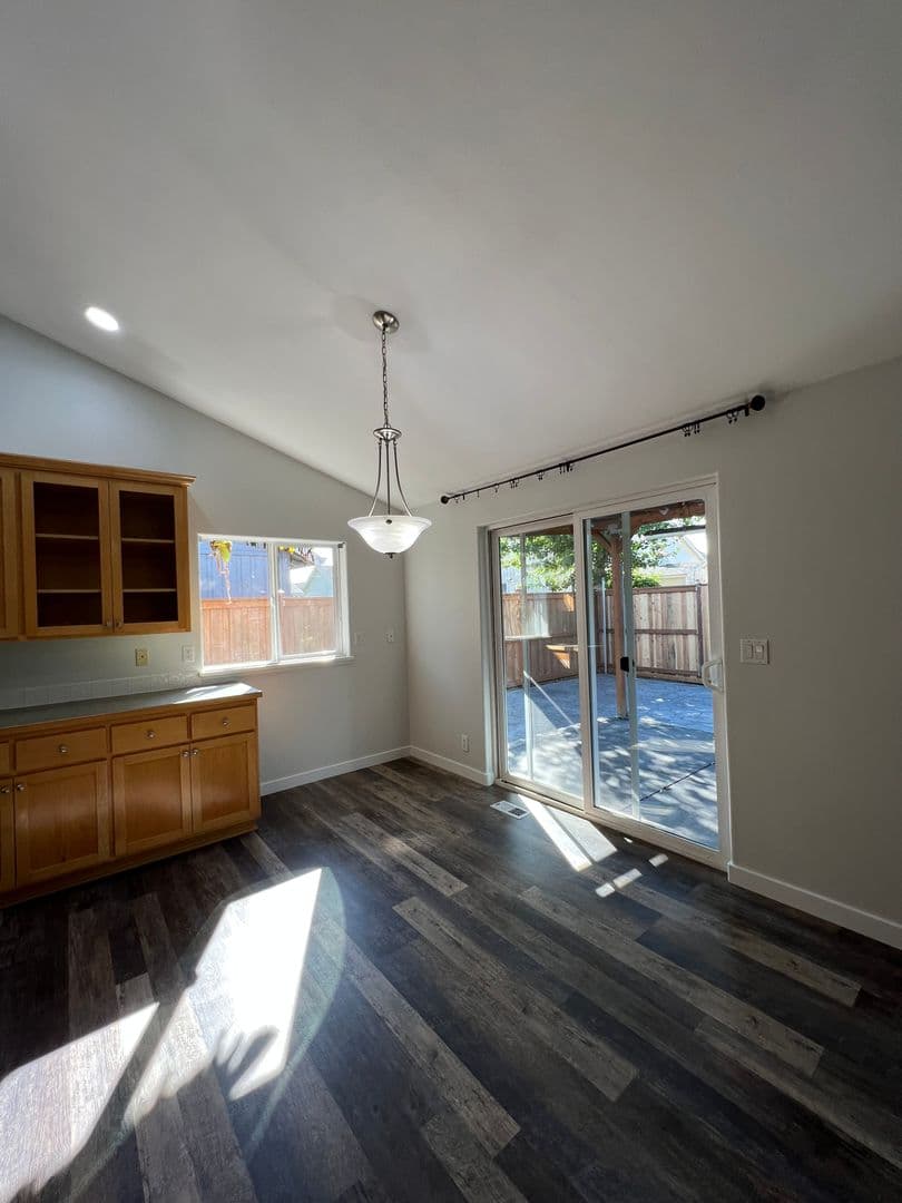 Eugene House: 5980 Kistler Lane