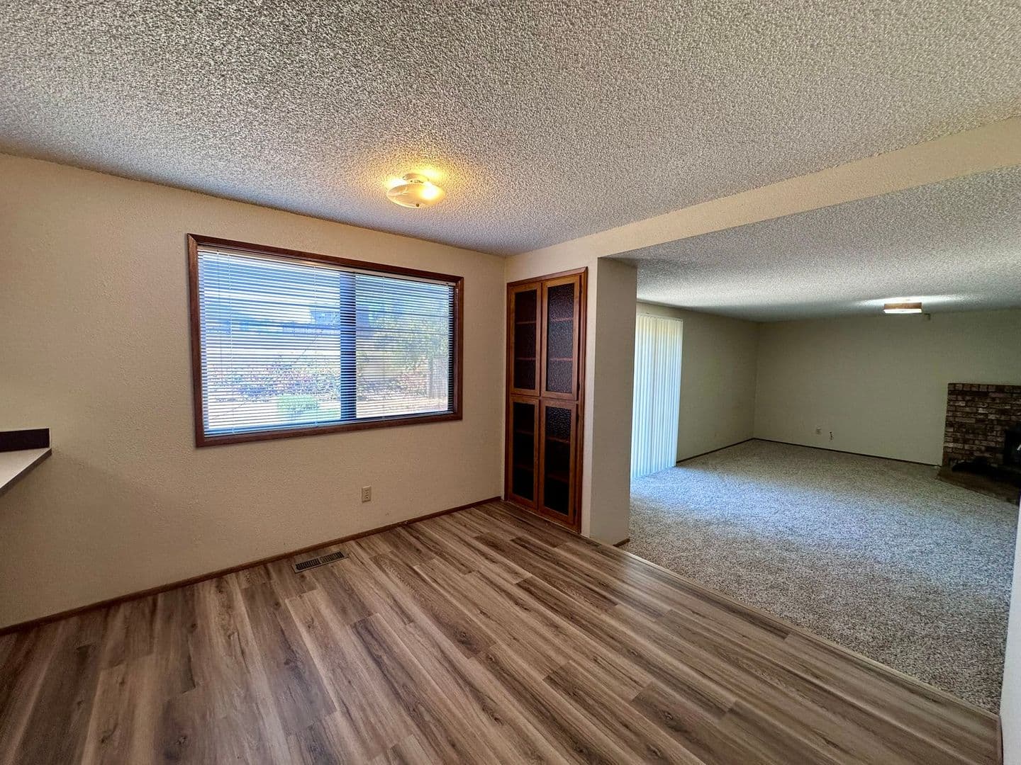 Springfield House: 970 S 55th Place