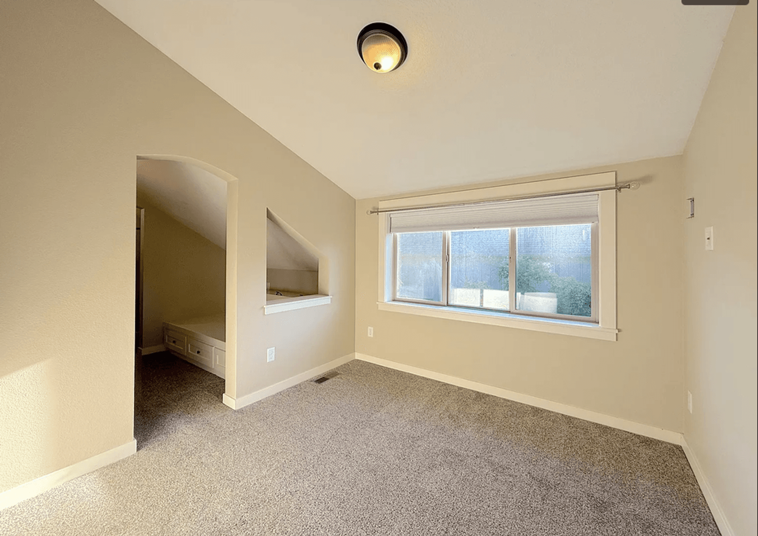 Eugene House: 1145 W 28th Ave