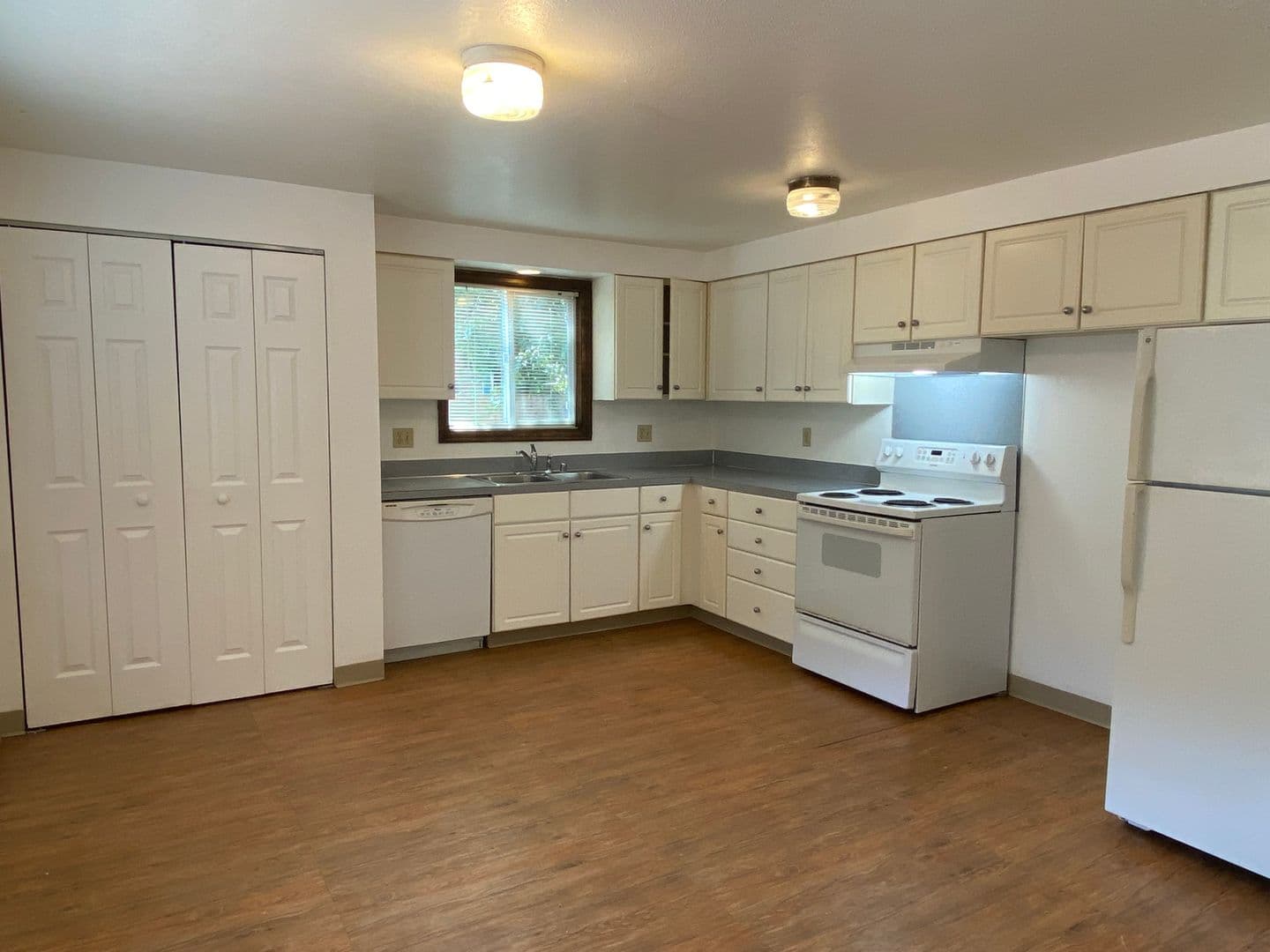 Eugene House: 2469 Miami Lane