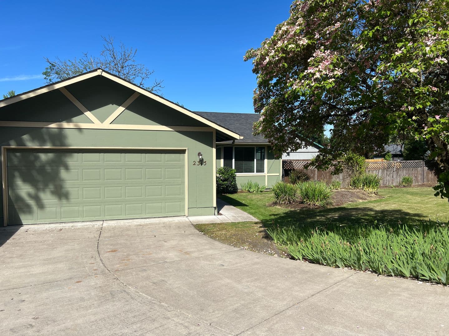 Eugene House: 2315 Ironwood