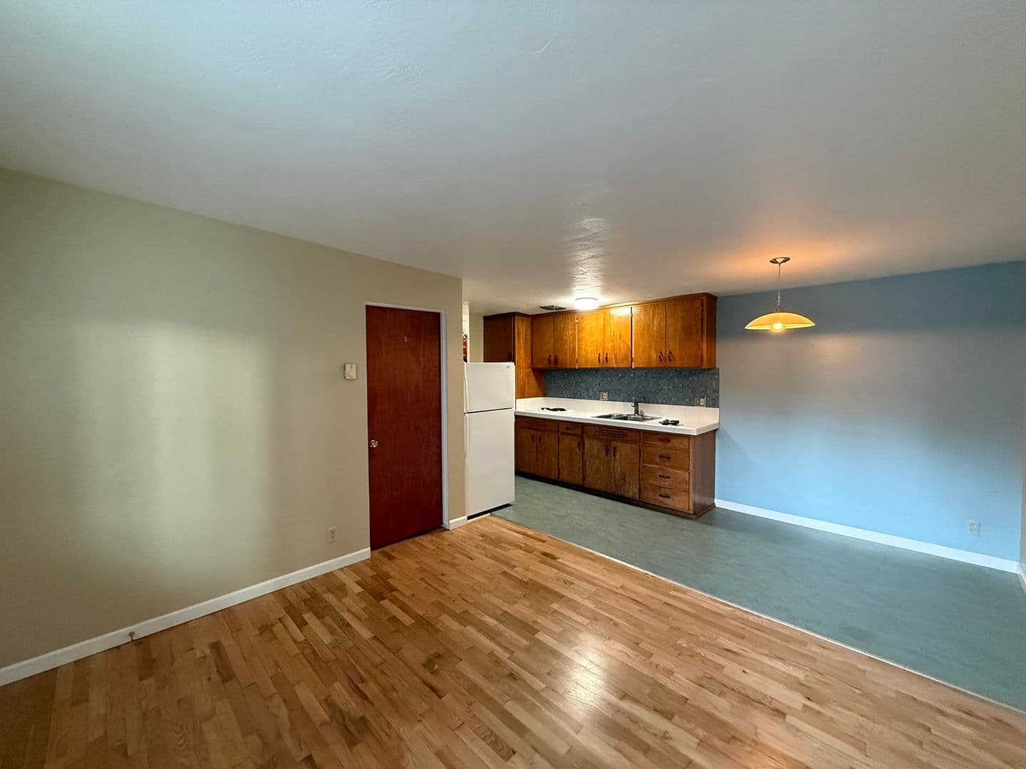 Eugene Apartment: 2950 Willamette Street