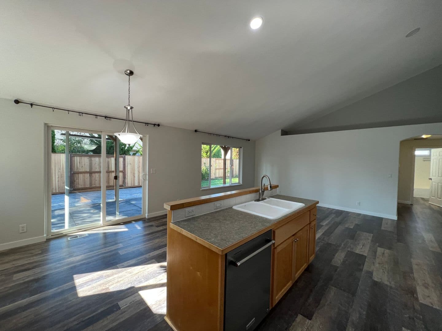 Eugene House: 5980 Kistler Lane
