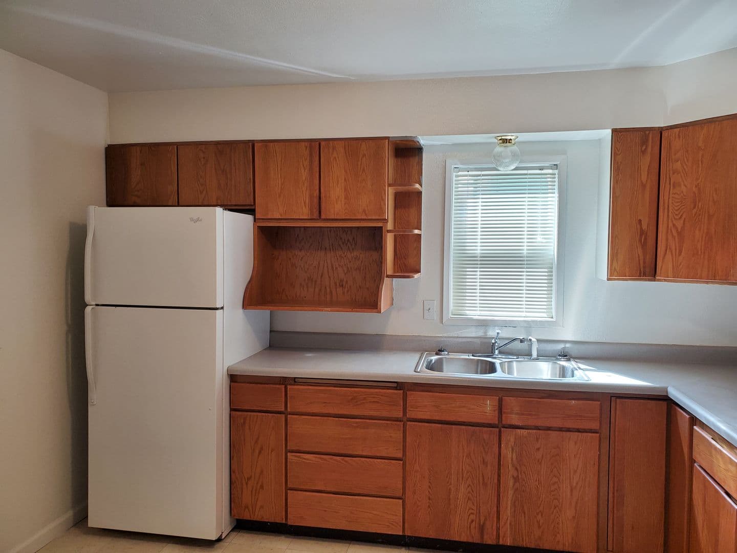 Springfield Apartment: 4184 Camellia