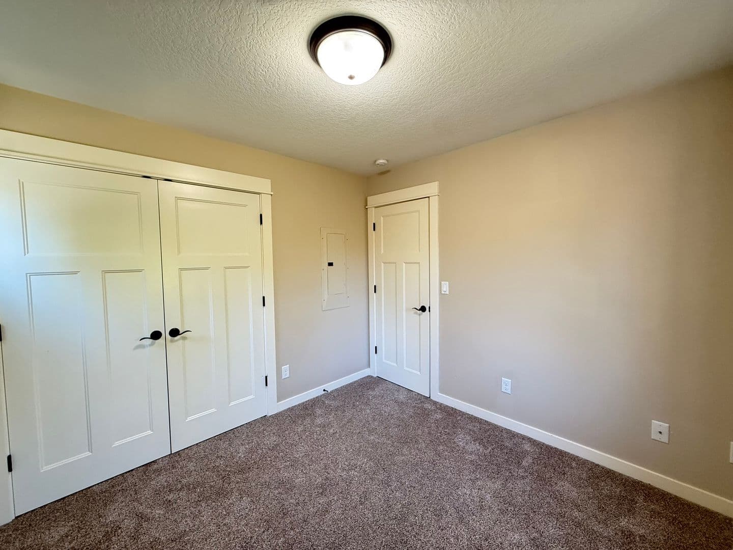 Eugene House: 1145 W 28th Ave