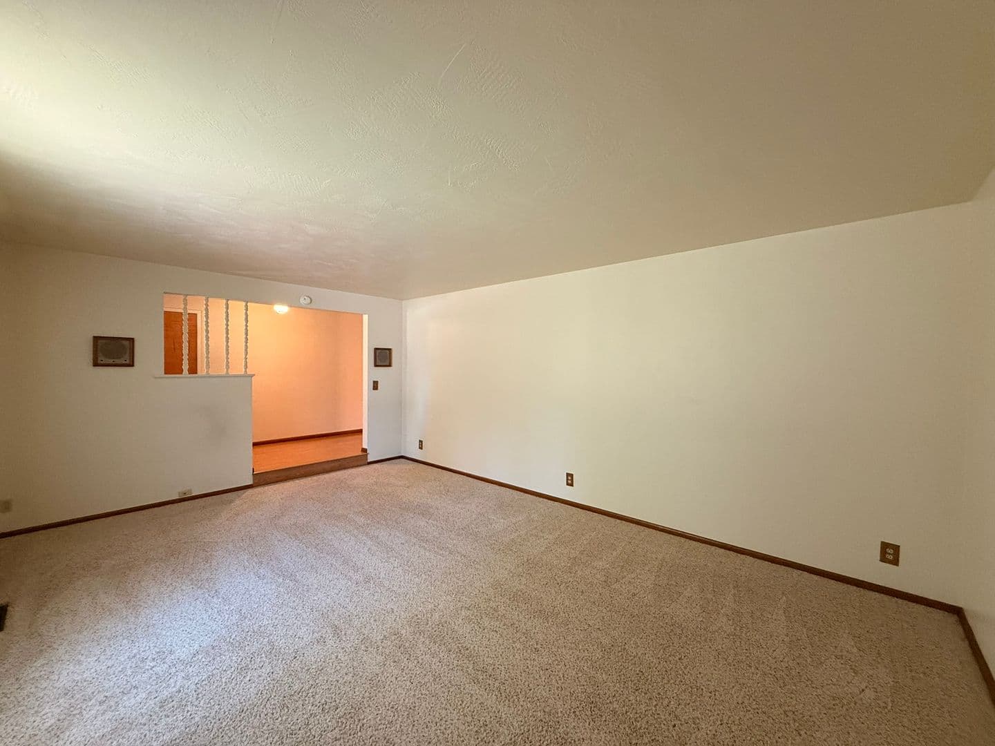 Eugene House: 2148 Grove St