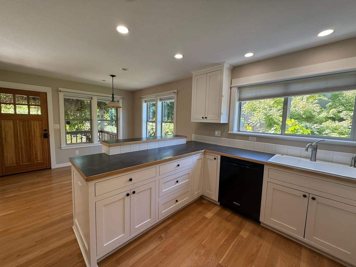 Eugene House: 1145 W 28th Ave