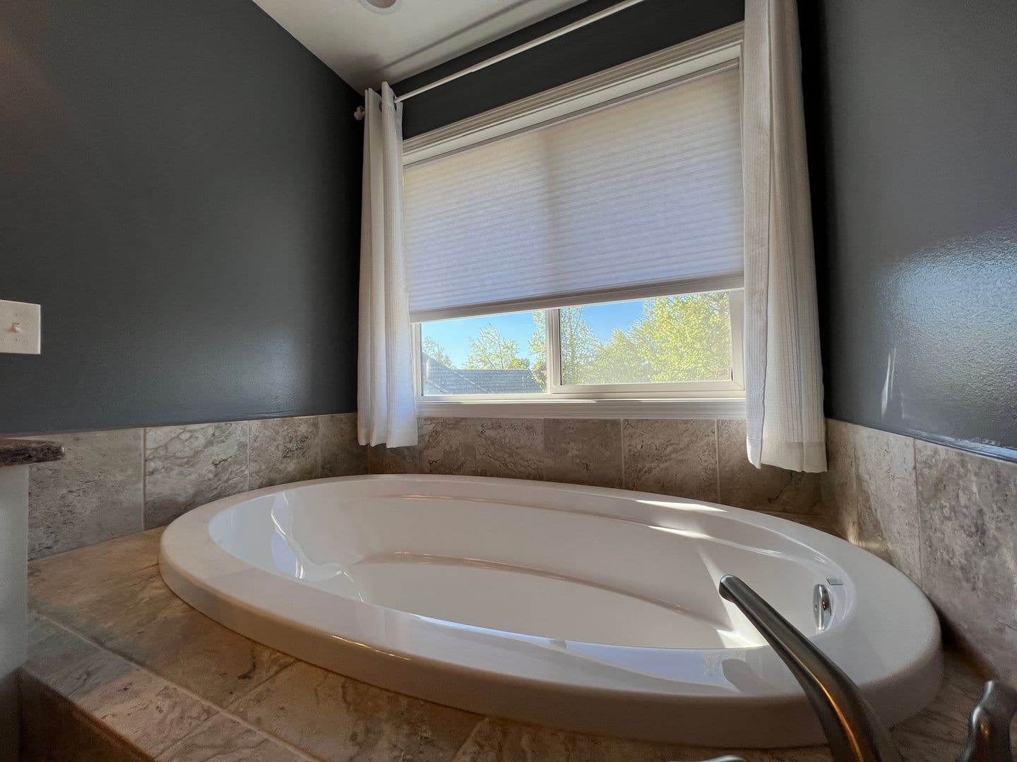 Eugene House: 1592 Kingston Way