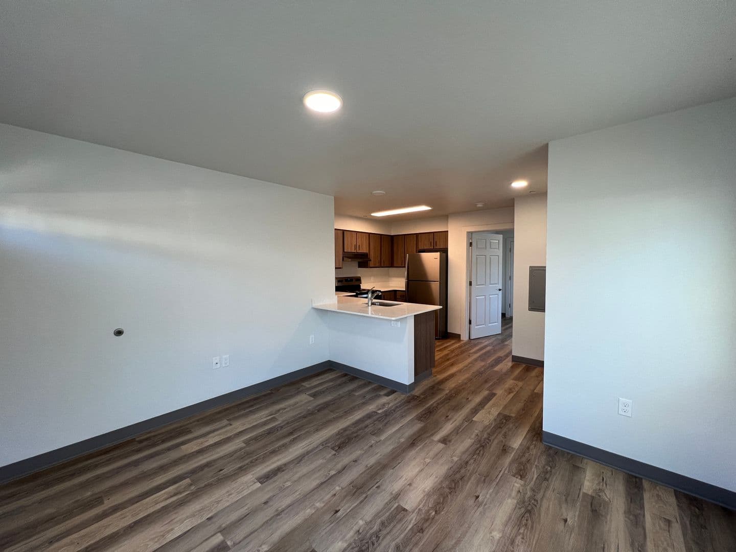 Springfield Apartment: 1866 5th Street