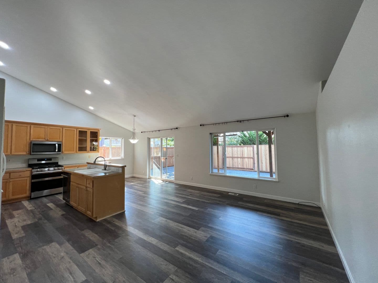 Eugene House: 5980 Kistler Lane
