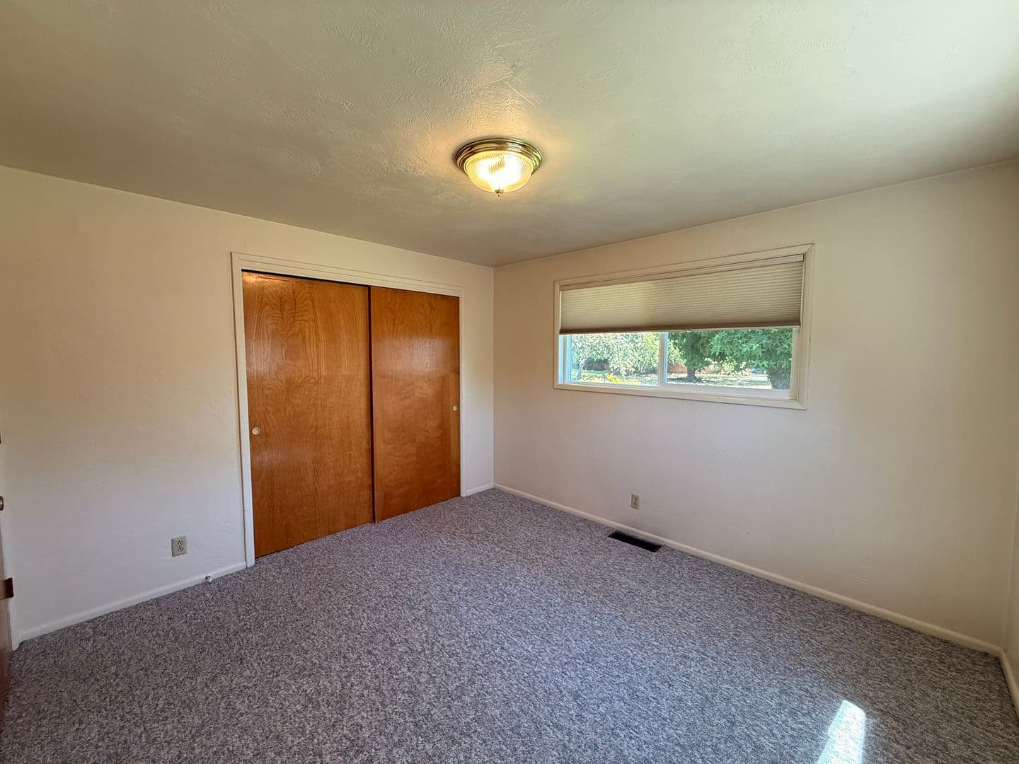 Eugene House: 2148 Grove St