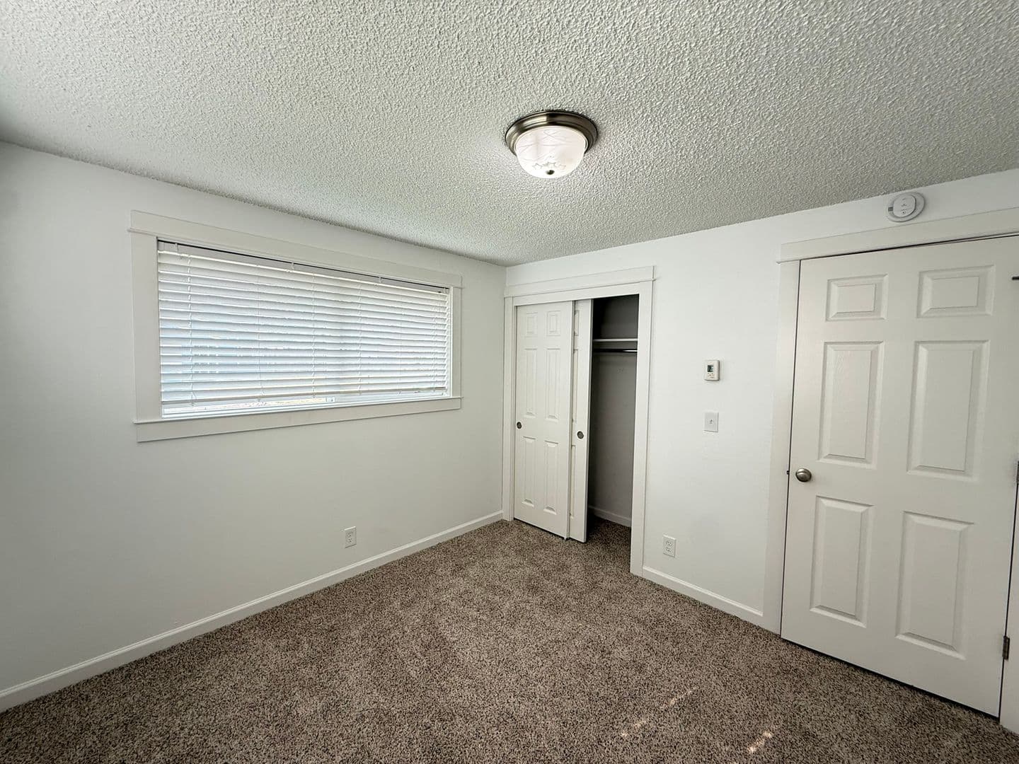 Eugene Apartment: 595 Mar Loop