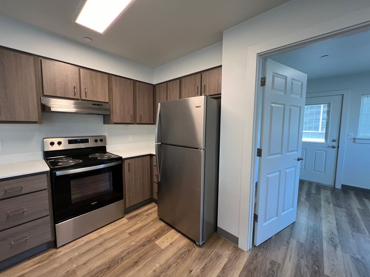 Springfield Apartment: 1866 5th Street