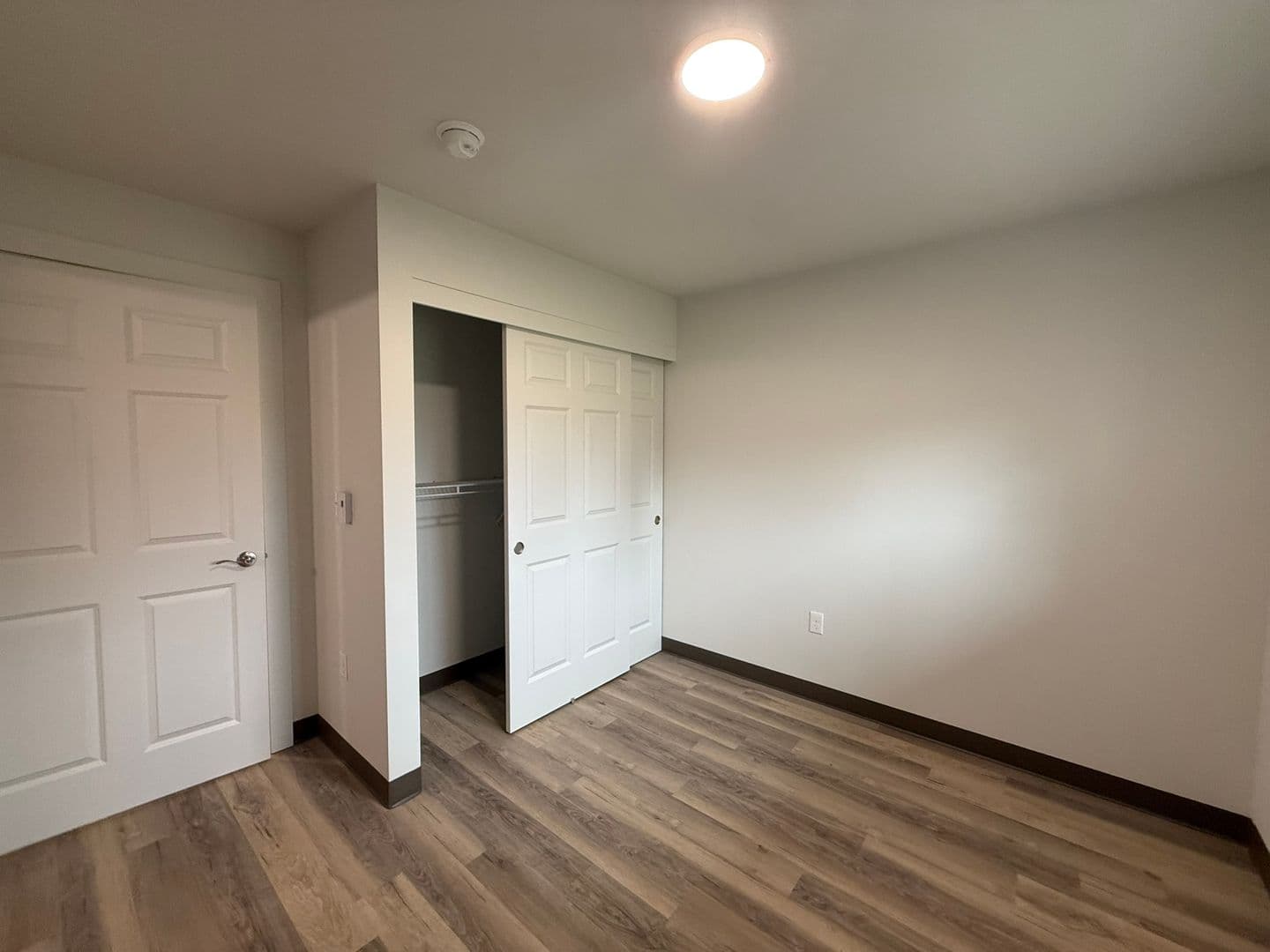 Springfield Apartment: 1888 5th Street