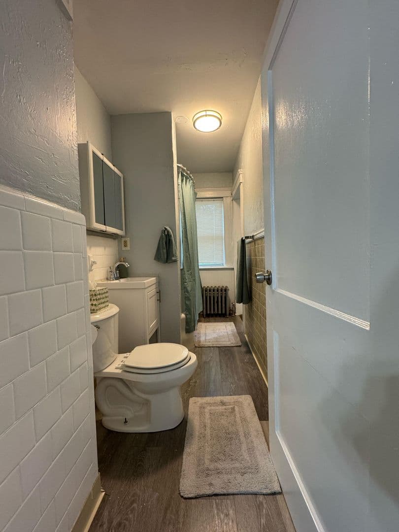 Webster Apartment: 50 Elm Street