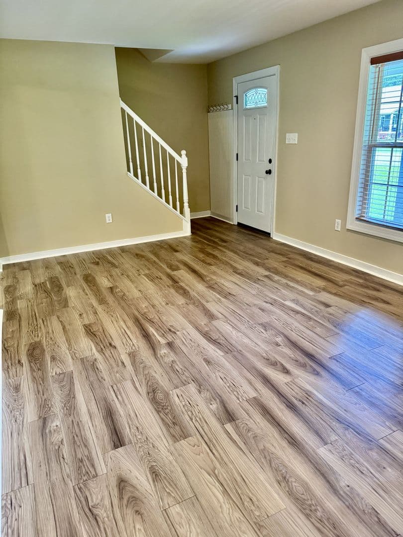 Midlothian House: 11713 Leiden Lane