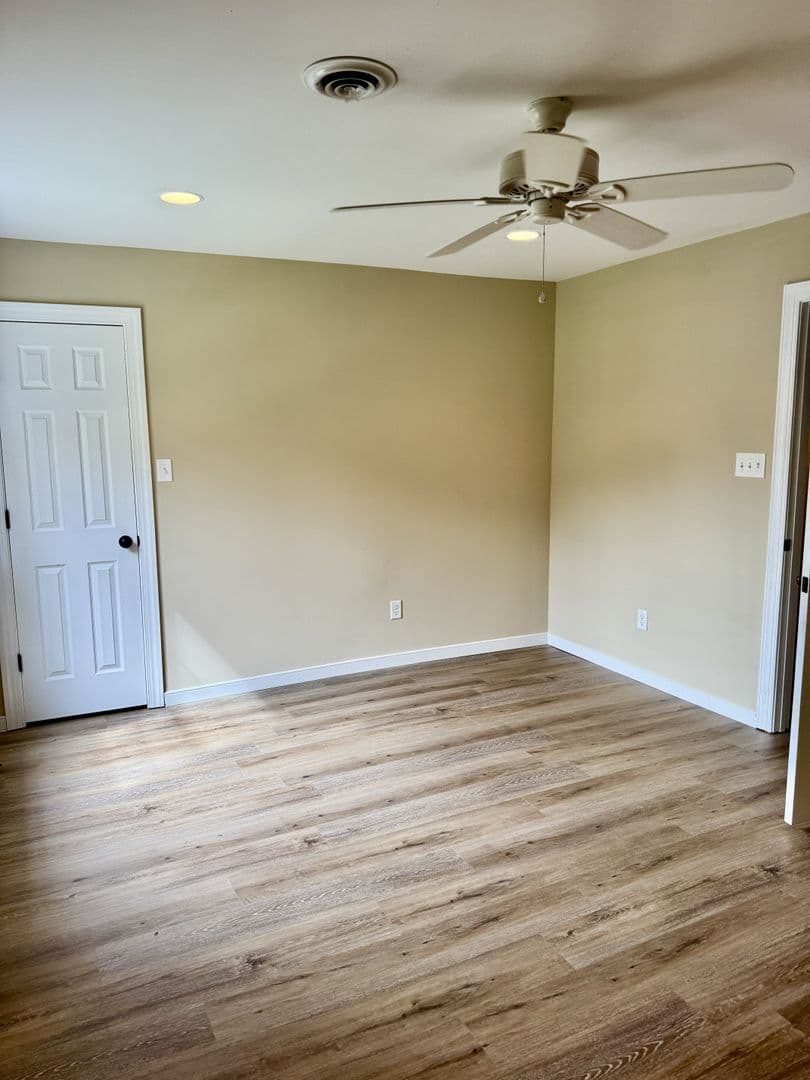 Midlothian House: 11713 Leiden Lane