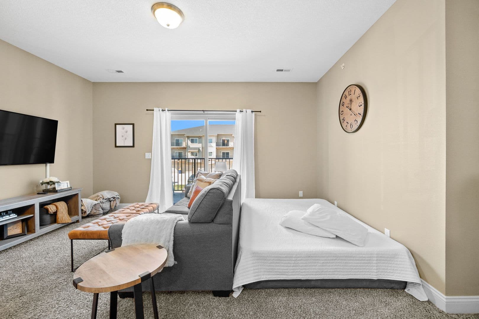 West Des Moines Apartment: 8350 Cascade Avenue