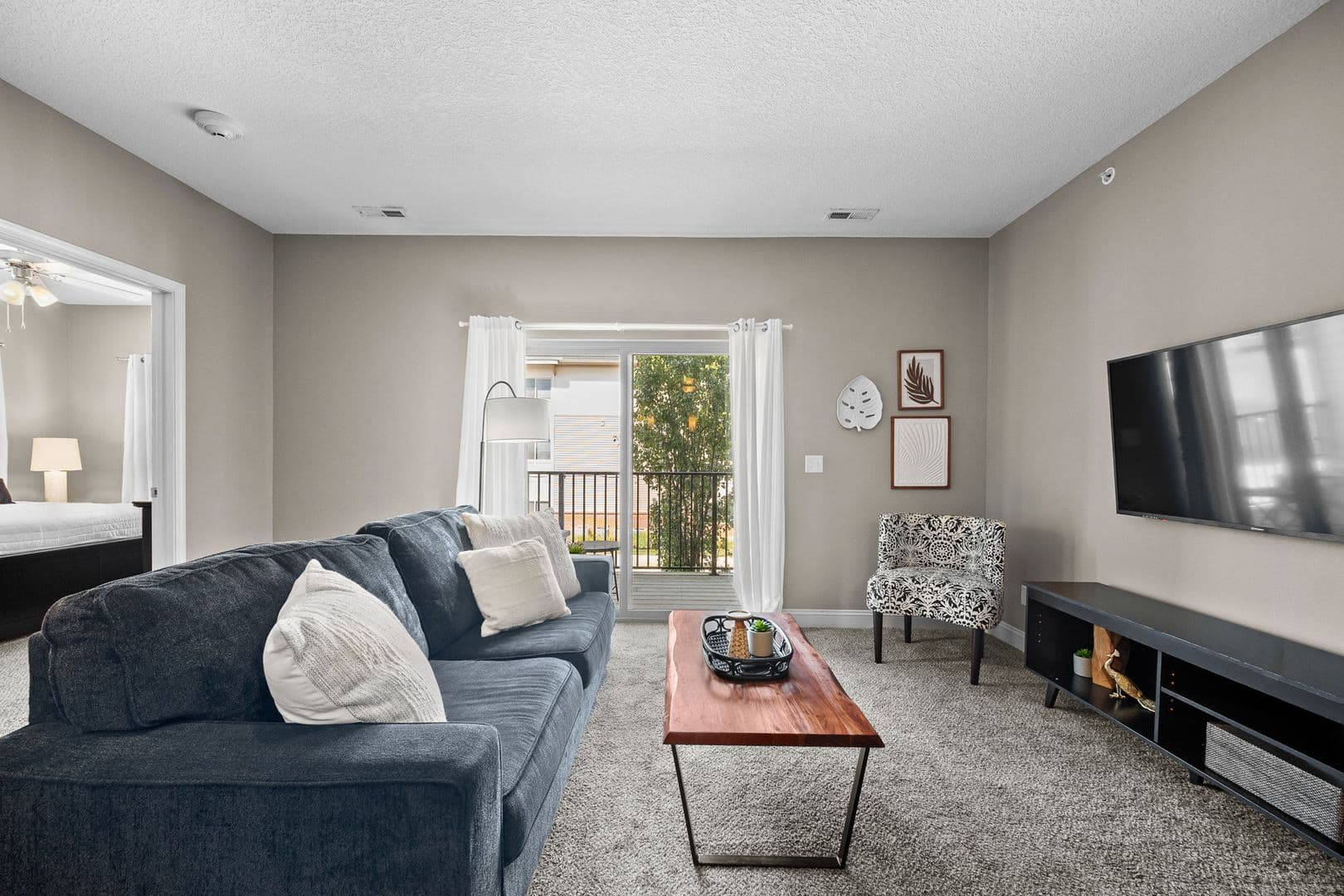 West Des Moines Apartment: 8350 Cascade Avenue
