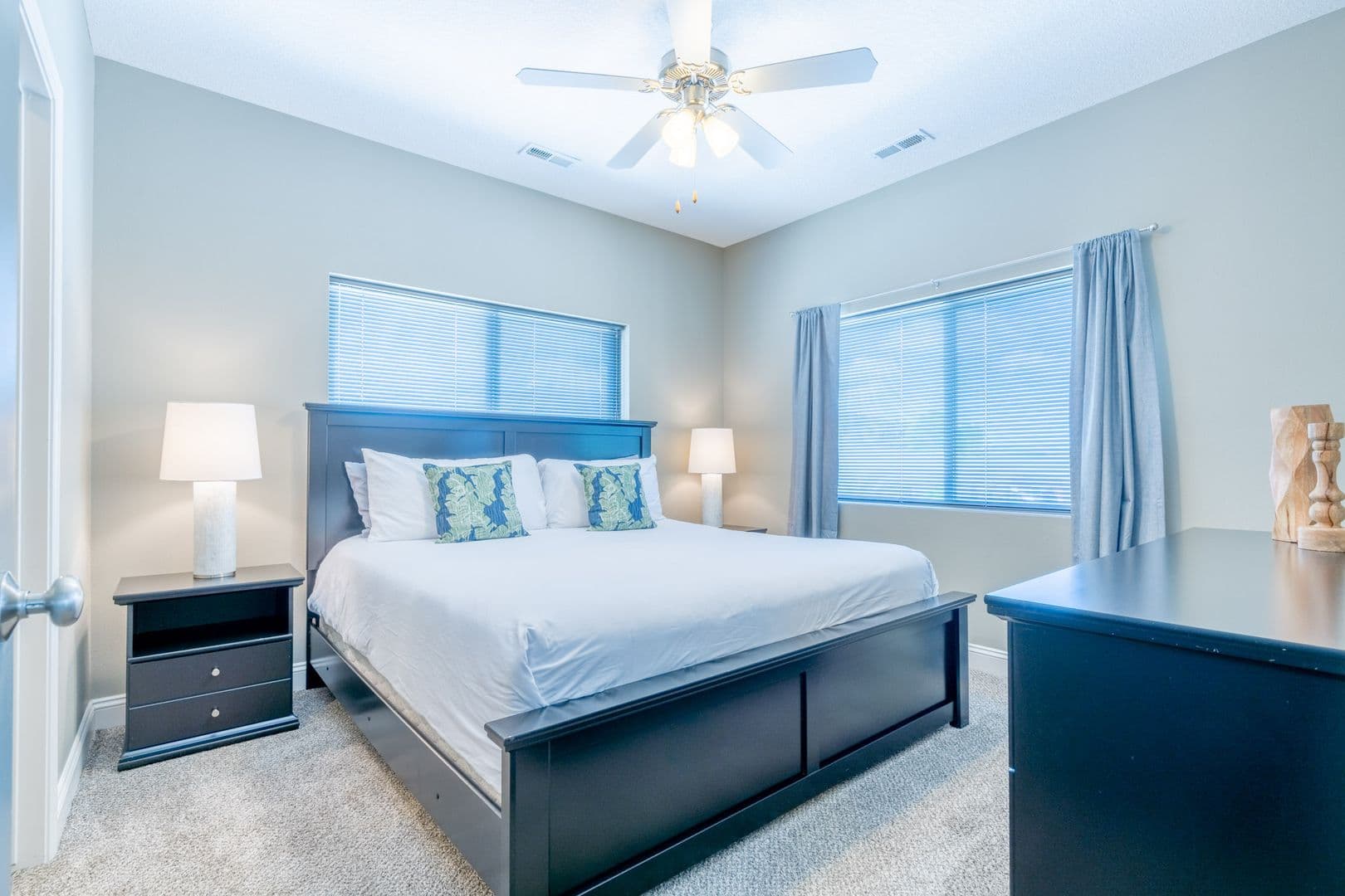 West Des Moines Apartment: 8350 Cascade Avenue