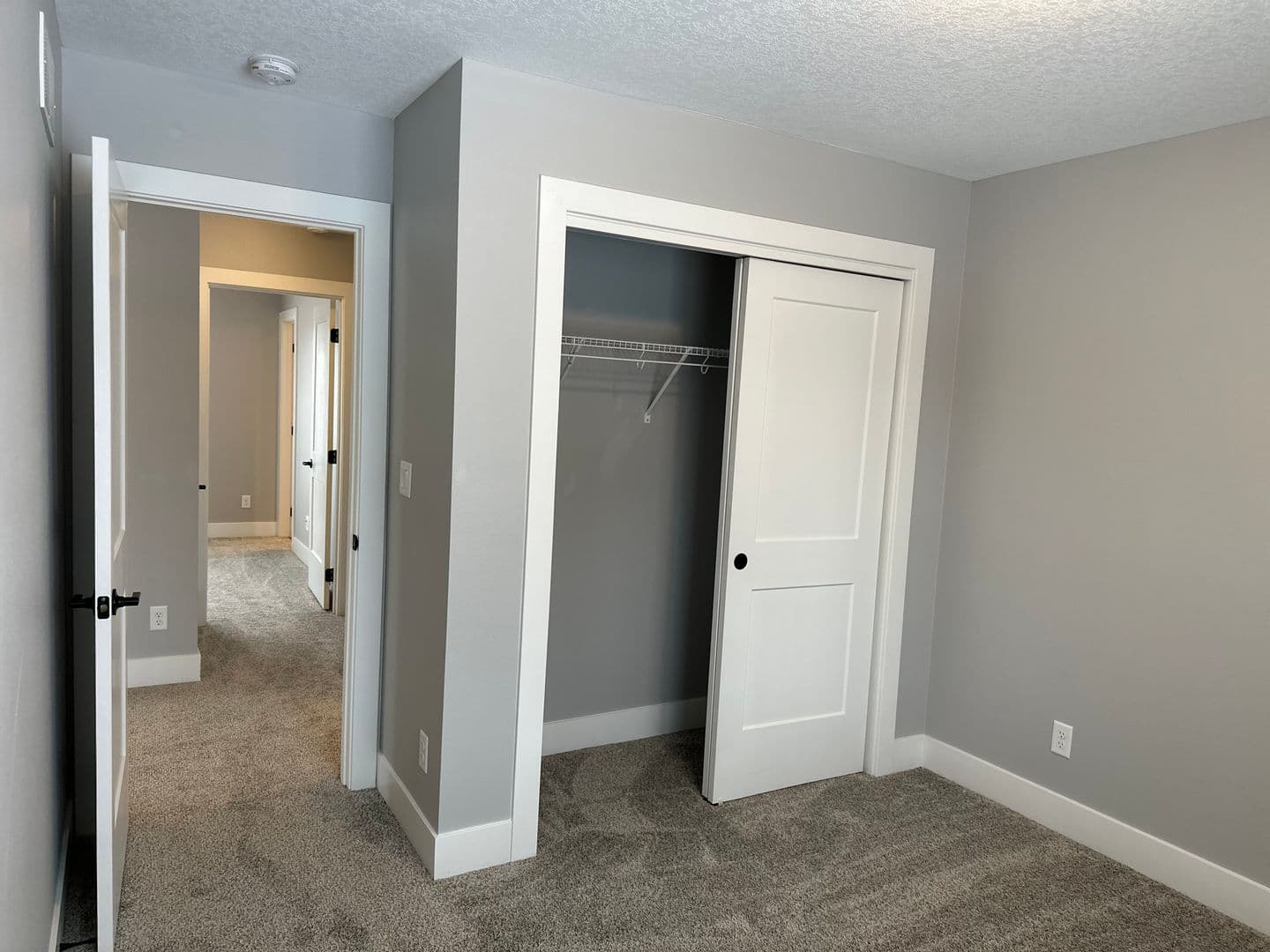 Creston Apartment: 701 West Adams