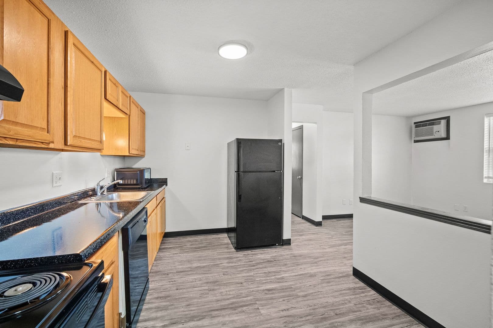 Des Moines Apartment: 2400 Hickman Rd