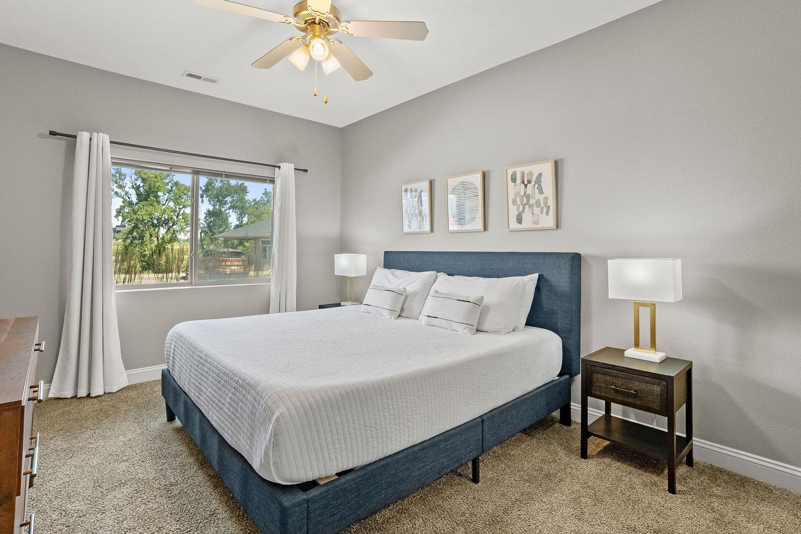 West Des Moines Apartment: 8350 Cascade Avenue