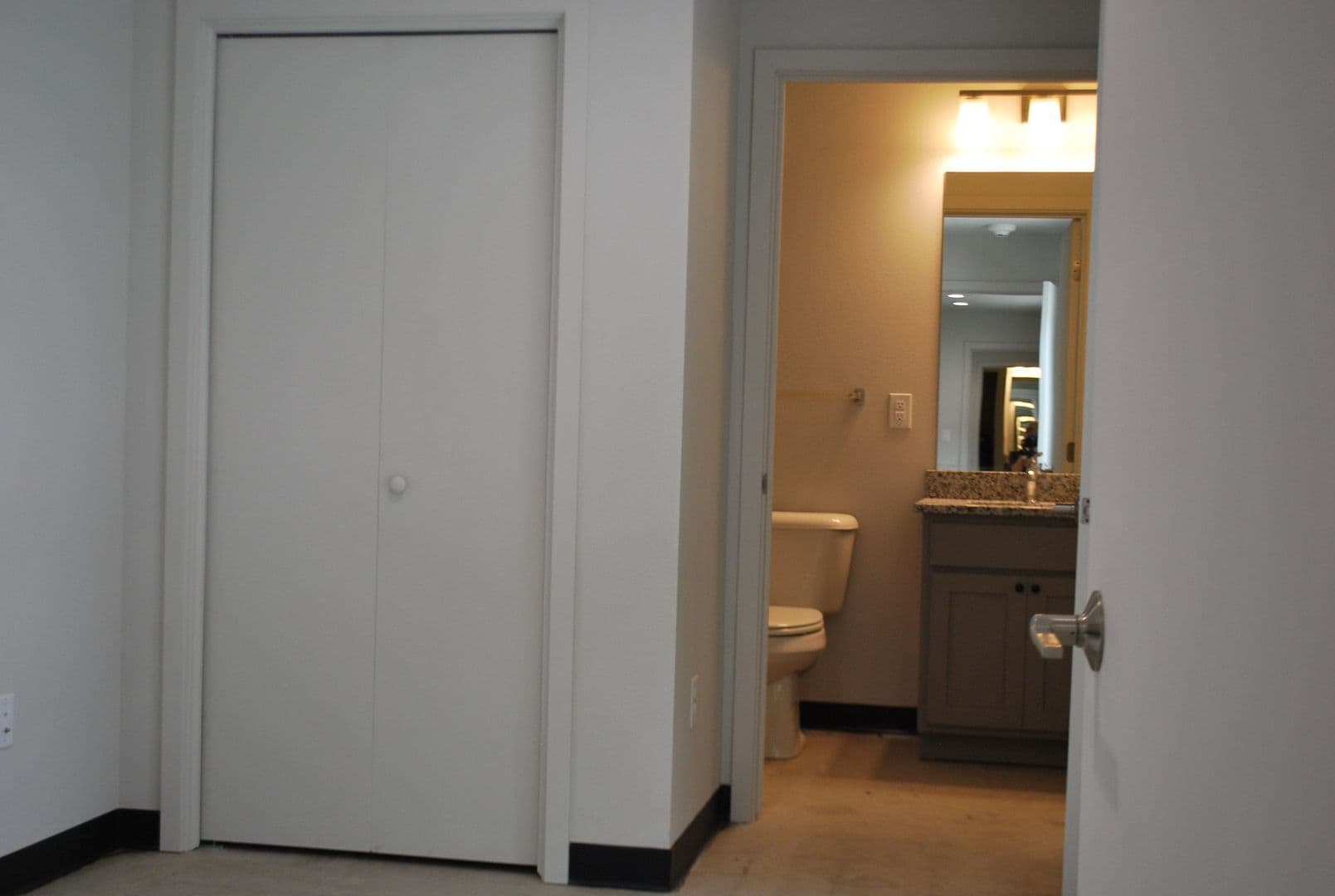 Des Moines Apartment: 1219 34th Street