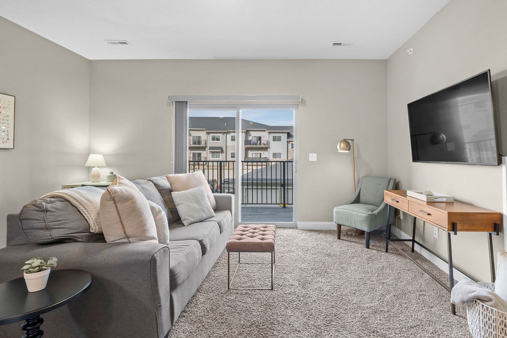 West Des Moines Apartment: 8350 Cascade Avenue