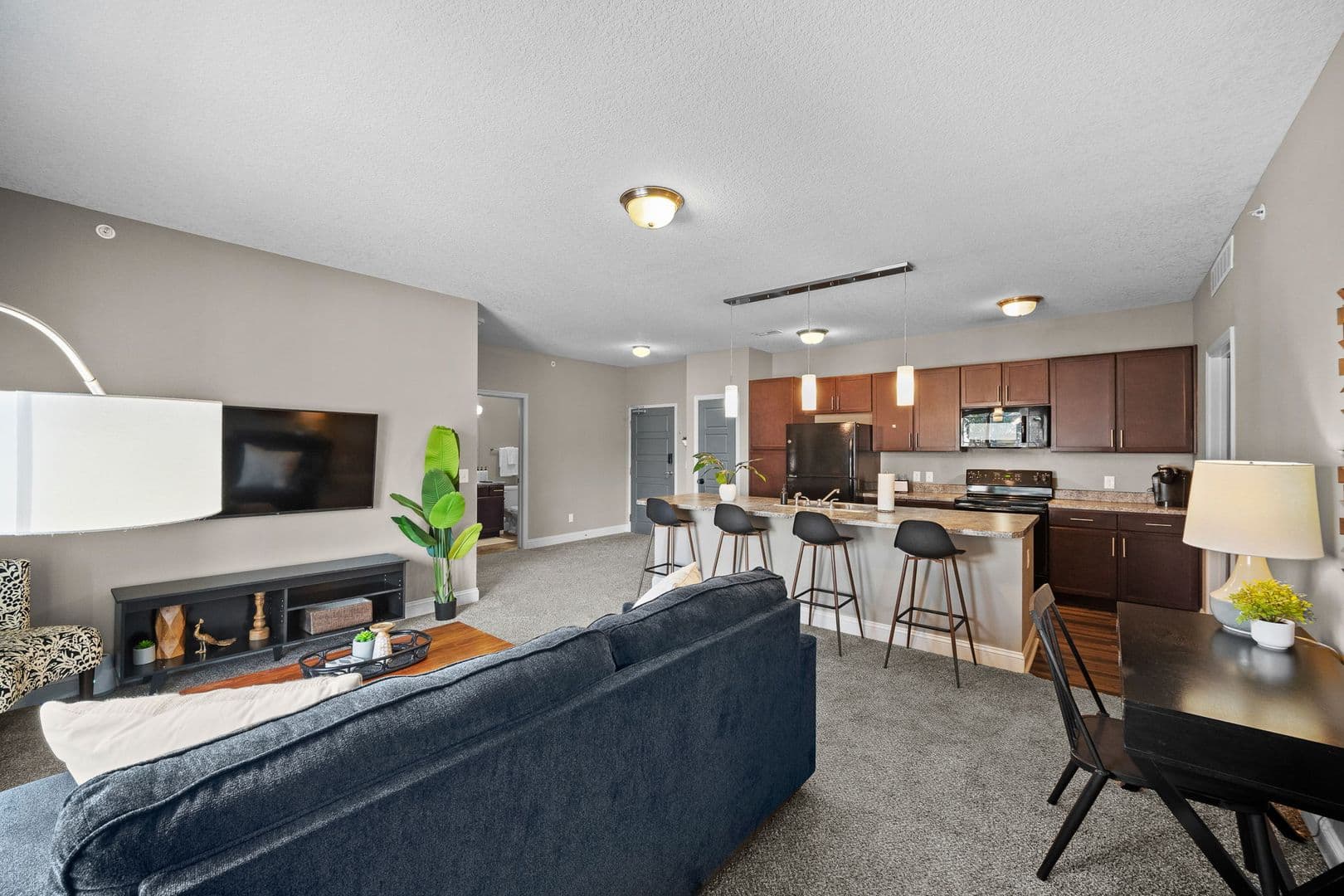 West Des Moines Apartment: 8350 Cascade Avenue